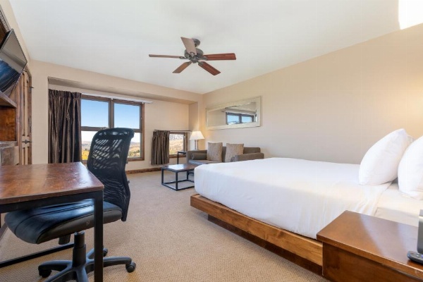 The Peaks Resort and Spa image 20